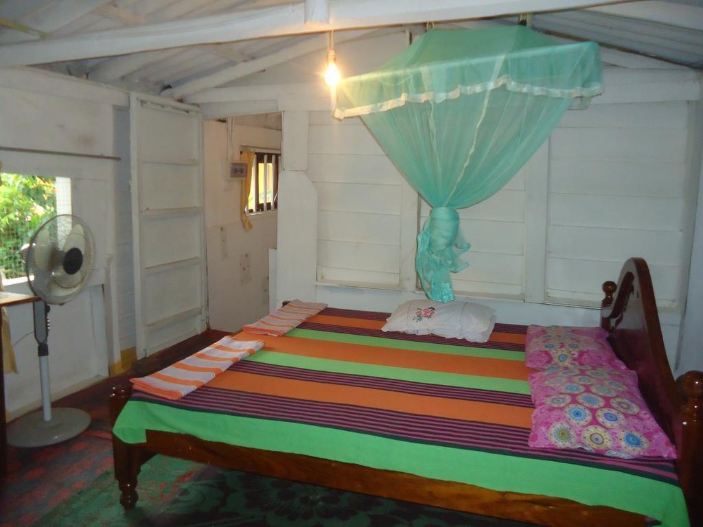 Lake view cabana Restaurant Tangalle Exterior foto